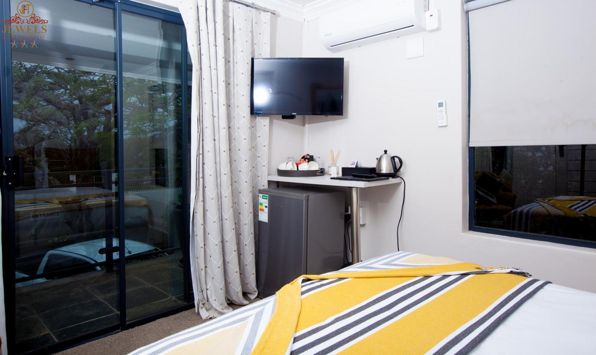 Jft Jewels Guest House East London Buitenkant foto