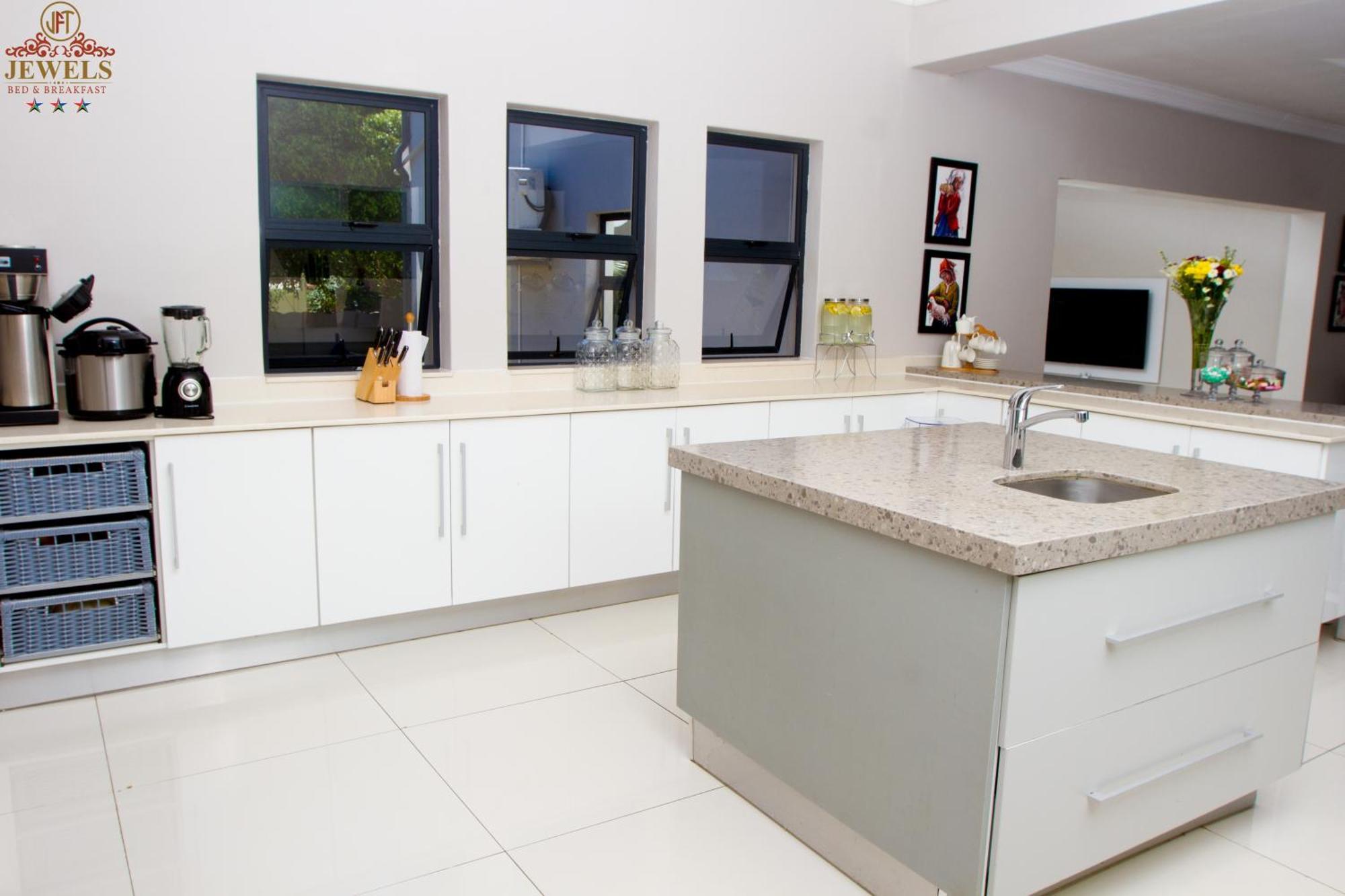 Jft Jewels Guest House East London Buitenkant foto